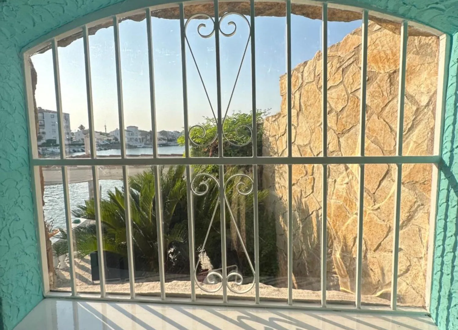度假居 Casa Con Increibles Vistas A Canal Y Amarre 艾姆布里亚布拉瓦 西班牙